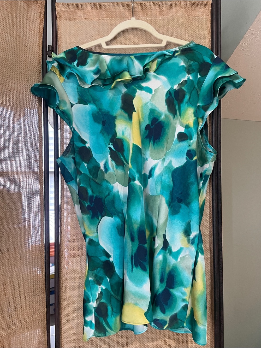 Roz & Ali Teal Green Aqua Floral Ruffle V-Neck Blouse - Picture 3 of 3
